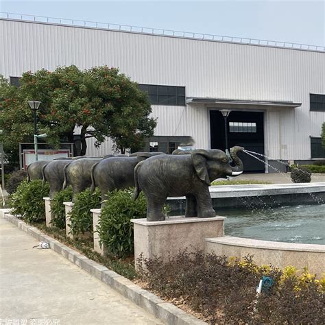 贺州景区玻璃钢雕塑生产厂家
