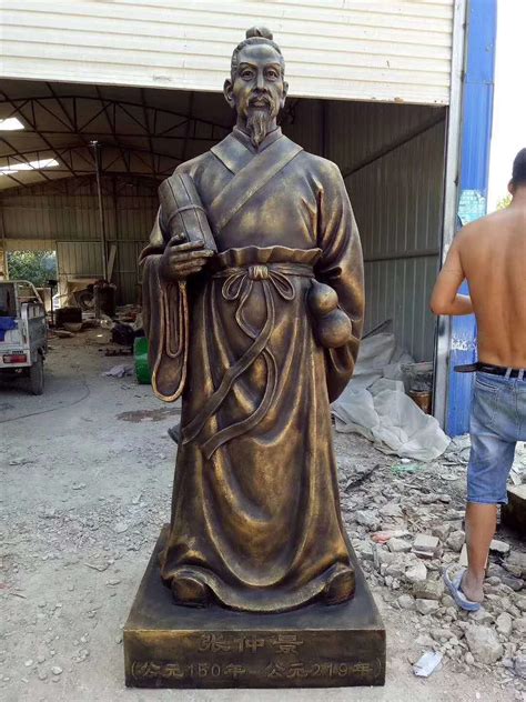 连云港玻璃钢古代人物雕塑设计