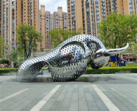 郑州抽象玻璃钢雕塑哪家便宜