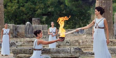 雅典奥运会圣火点燃