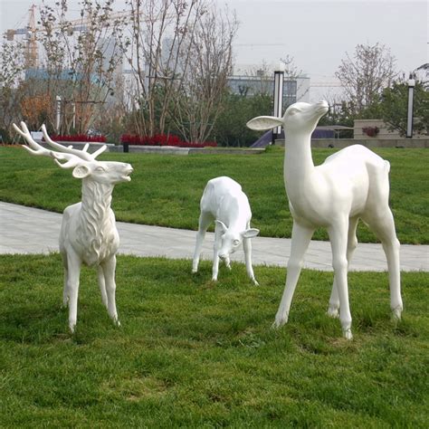 青岛玻璃钢动物雕塑批发